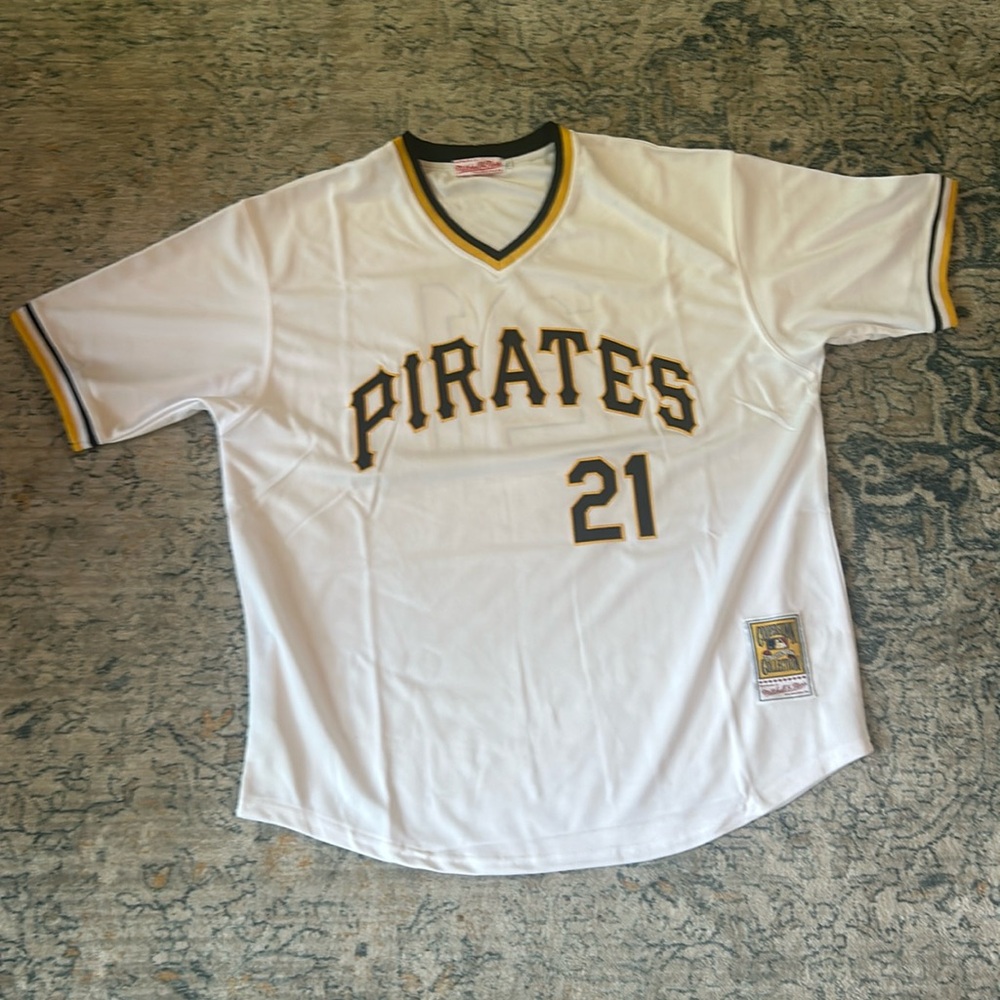 Mitchell & Ness White Pirates Jersey (Roberto Clemente)